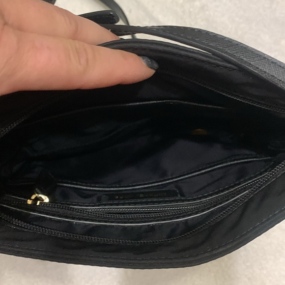 Michael Kors crossbody - Picture 5 of 9